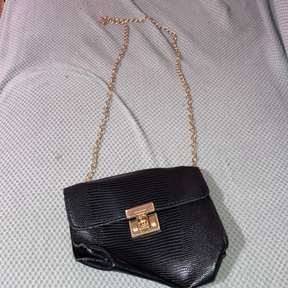 Elegant Black Clutch with Gold Chain